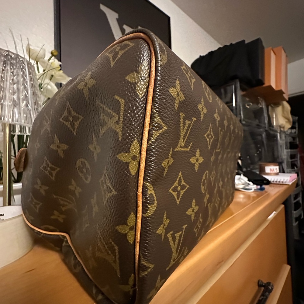 Louis Vuitton Monogram Speedy 30 - Picture 3 of 10